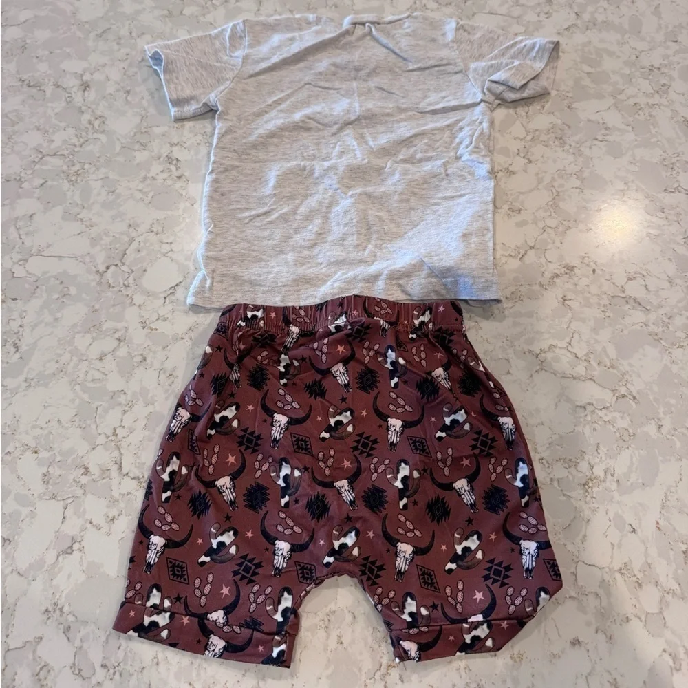 Gray Graphic Tee and Red Patterned Shorts Set Toddler